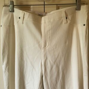 Time & Tru white skinny jeans